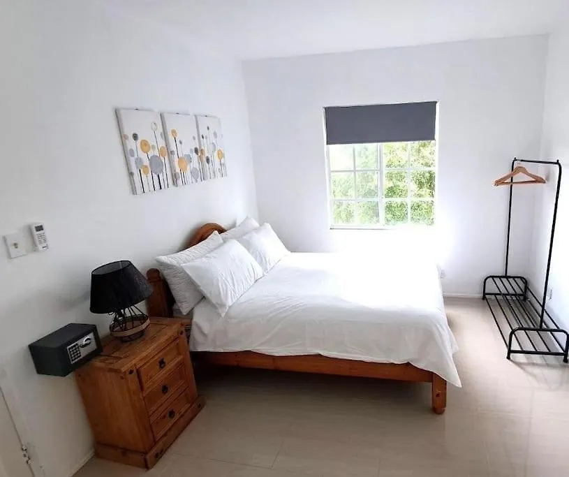 Montego Bay Hillside Retreat 아파트 몬테고 베이